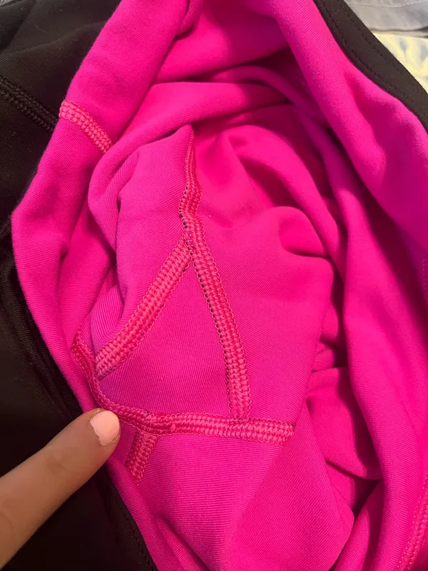 Lululemon Leggings Reversible Black Crop - Image 4