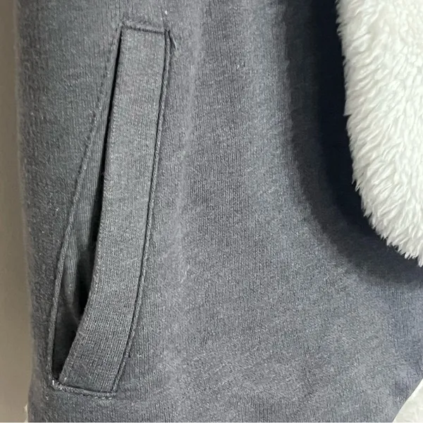 Mudd Women's Juniors Sleeveless Vest Size 10 Gray with White Fleece Lining‎ - Image 8