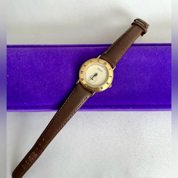 Ladies GUCCI wristwatch 💛🤎🤍💛 - Image 12
