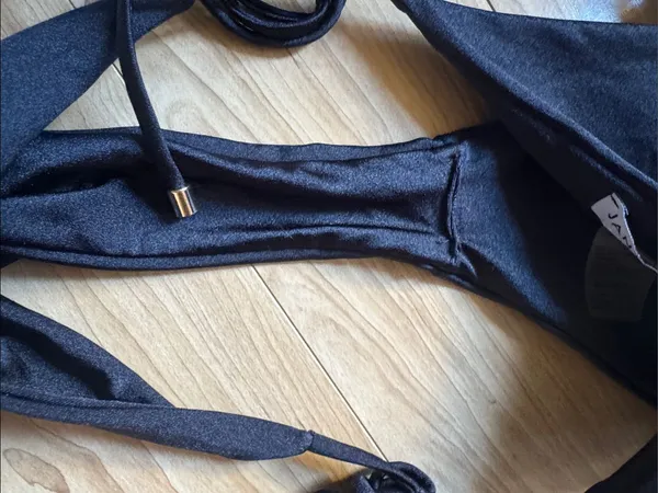 Janthee Black Triangle Tie - Image 3