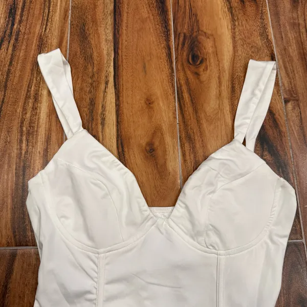 Princess Polly Peyton Bodysuit White NWT Size 4 - Image 9
