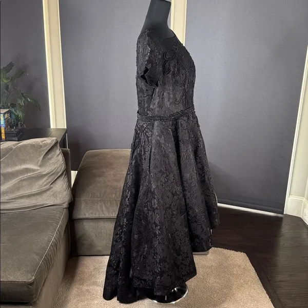Women’s Black Satin & Lace Hi Low Prom Party Dress Beading Detail Size 18 NEW - Image 4