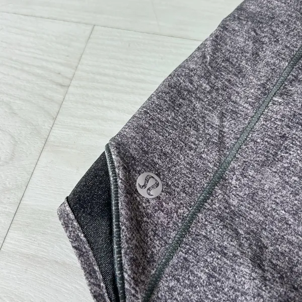 Lululemon University of Alabama Crimson Tide Hotty Hot Gray Shorts Size 4 - Image 6