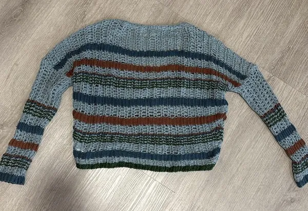Urban Outfitters Blue and Brown V-Neck Sweater - Image 2