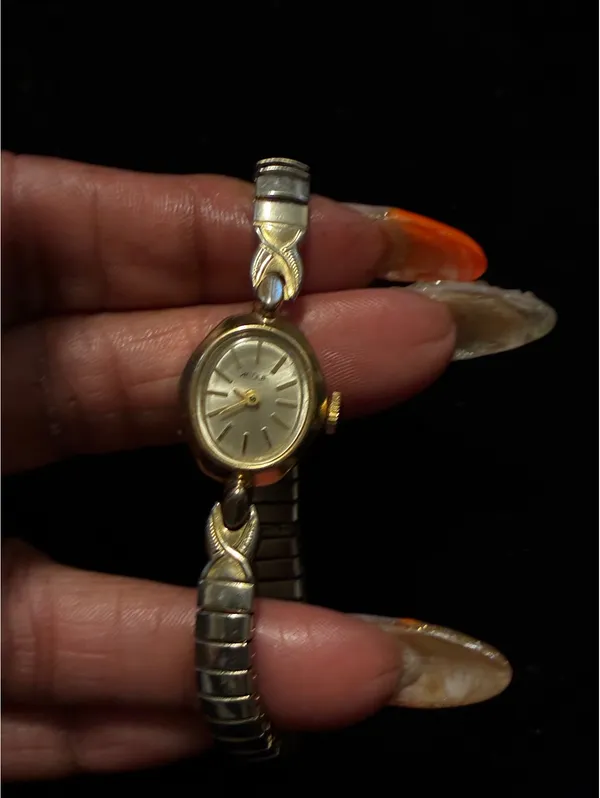 Vintage Acqua by Timex Women's Mechanical Watch Two-Tone Oval Stretch Band WORKS - Image 8