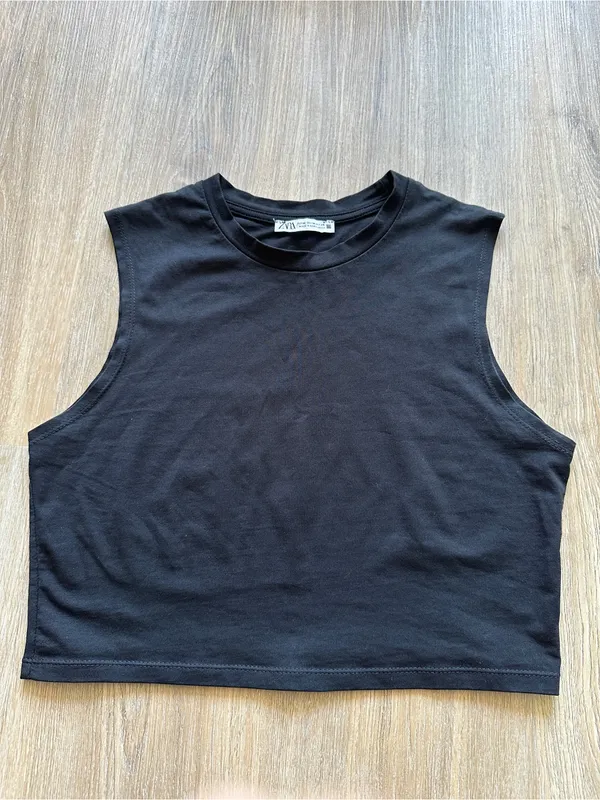 Black Zara sleeveless crop top - Image 4