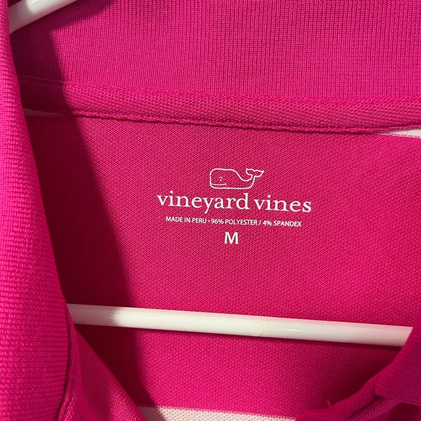 Vineyard Vines athletic sleeveless pink and white striped polo size medium - Image 4