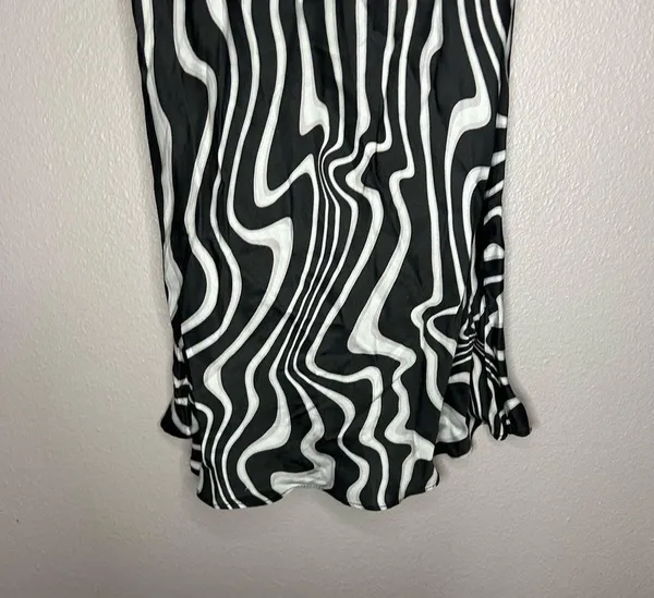 ZARA The Safia black abstract zebra print mini dress size medium - Image 4