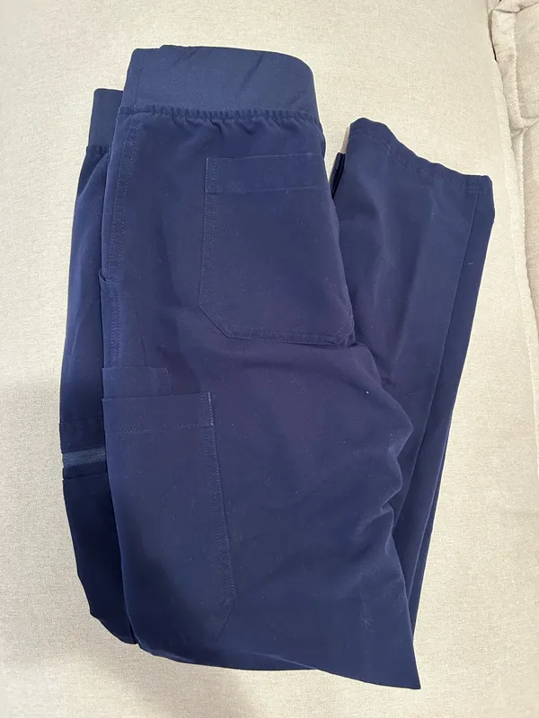 FIGS Scrubs Set - Image 3