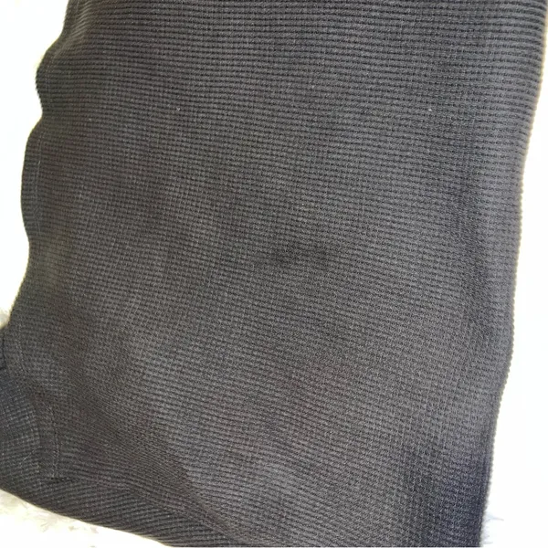 Abercrombie & Fitch Long Sleeve Gray Henley size Small - Image 4
