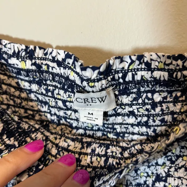 J. Crew Puff Sleeve Smocked Peplum Daisy‎ Floral Top Navy White Cotton Medium - Image 5
