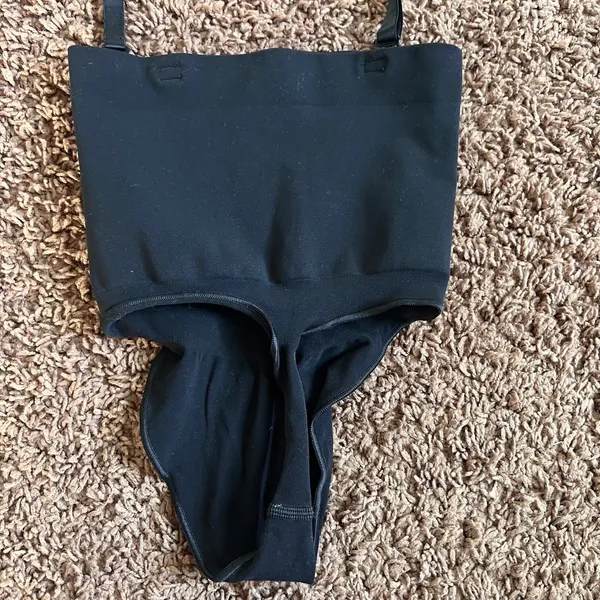 Skims‎ Bodysuit Shapewear High Waist Adjustable Strap Seamless Size Medium Black - Image 5