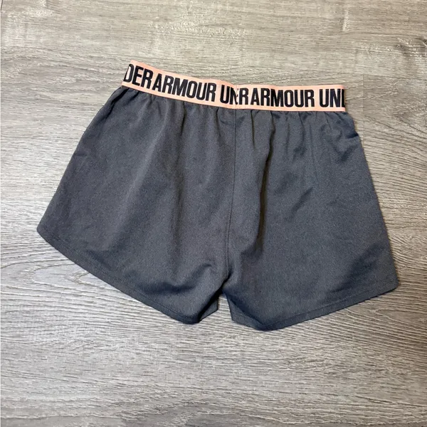 •UNDER ARMOUR• SHORTS - Image 4