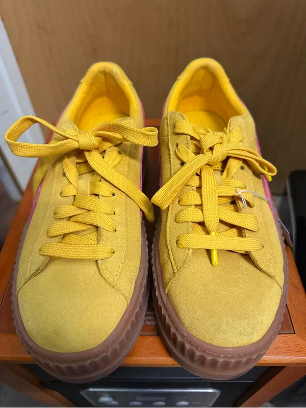 Puma Fenty by Rihanna Women’s Yellow Suede Creeper Sneakers. Size: 8.5 - Image 4