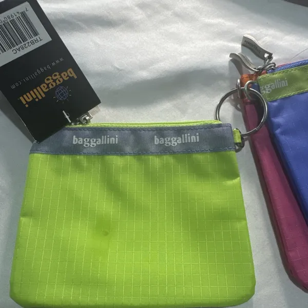 Baggallini Trio Baggs 3 Zippered Pouches 5.75” X 4.5”, 7 “ X 5”, 8” X 6” - Image 5