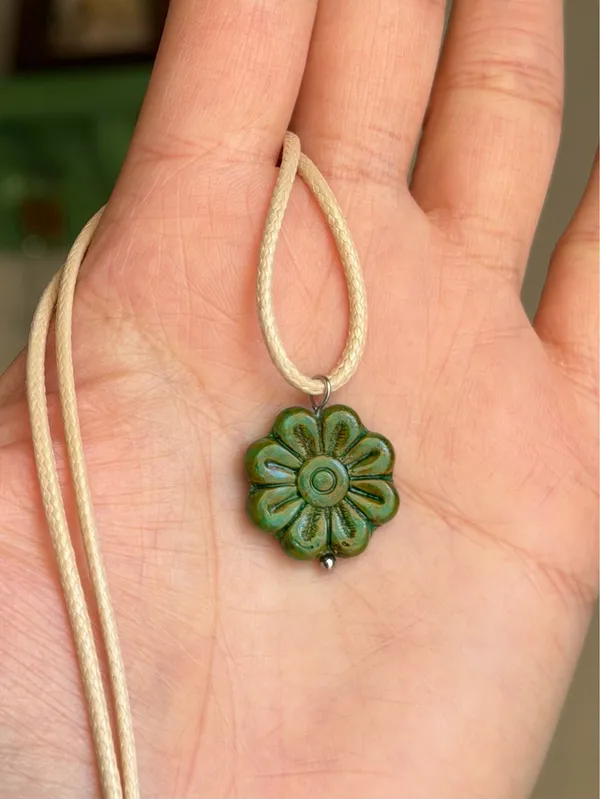 Handmade unique fairy retro cute flower Czech glass necklace💚 - Image 3