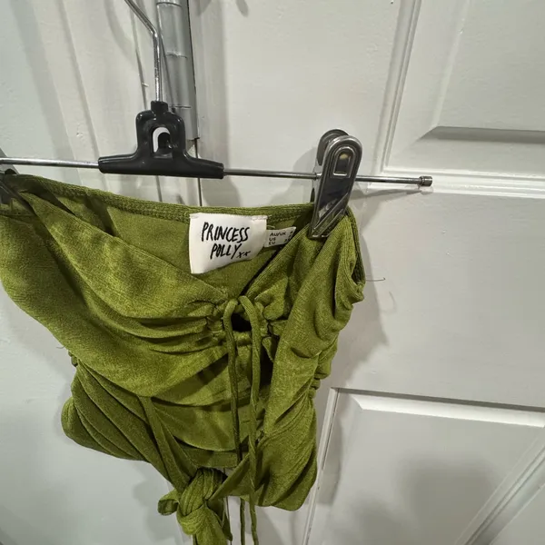 Princess Polly Green Ruched Crop Top - Image 2