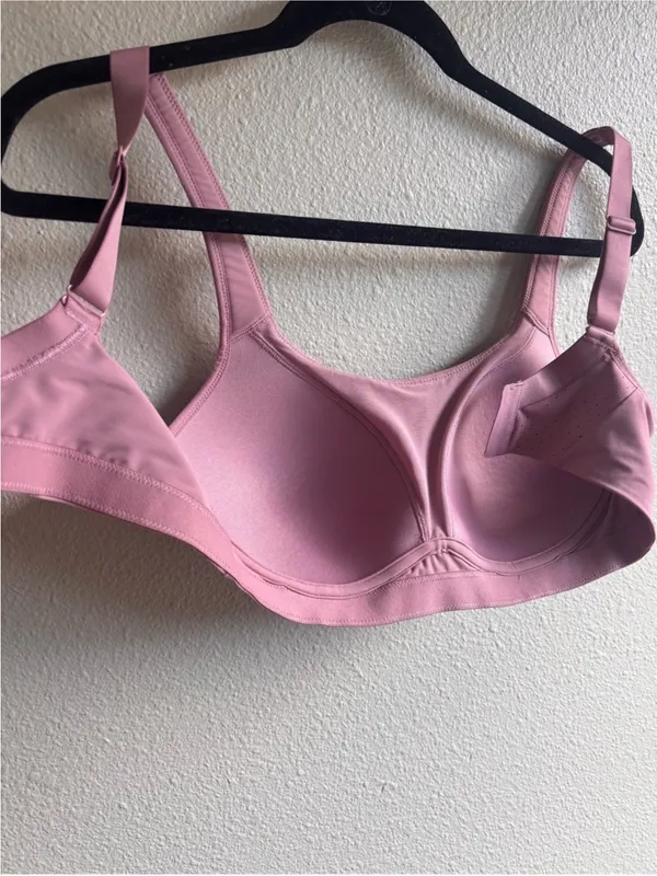 Lululemon 34D Sports Bra - Image 5