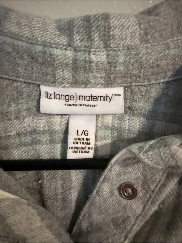 Liz Lange Maternity Light Gray Plaid Button-Front Shirt - Image 2