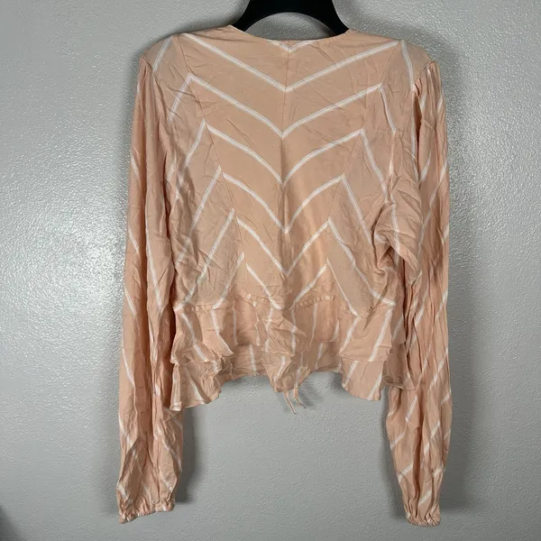 Free People Samifran Ruffle Button Blouse Top‎ Sz Medium Peach Pink Cropped Boho - Image 4