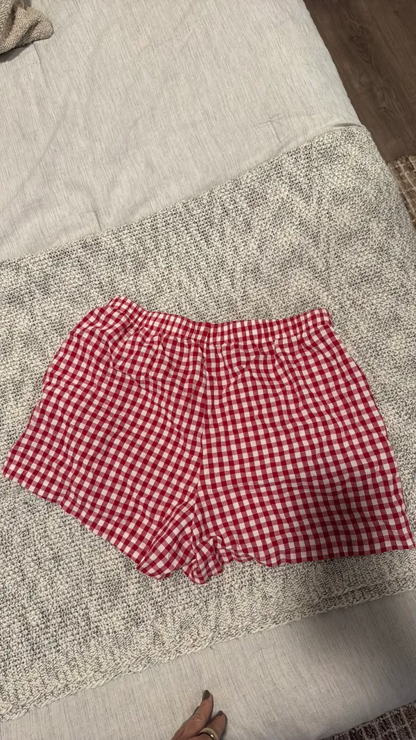Red checkered shorts - Image 3