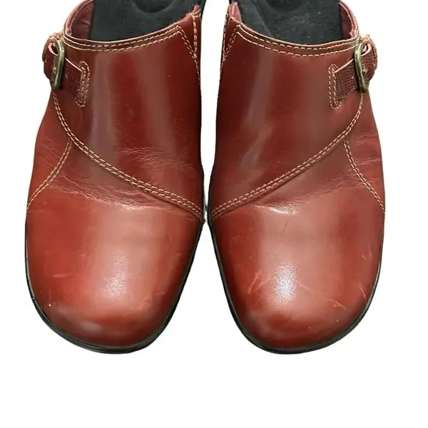 Clarks Bendables Red Leather Slip-on Shoes(Size 8.5M) - Image 4