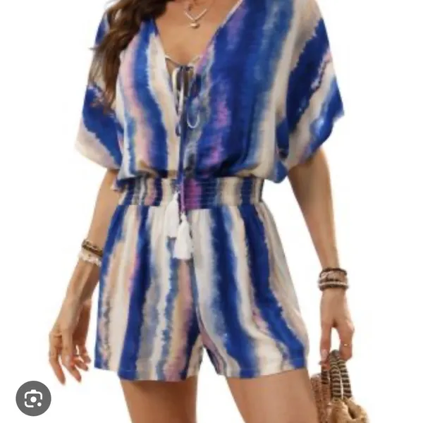 Cupshe Abstract Print V neck Tassel Toe Romper - Image 5