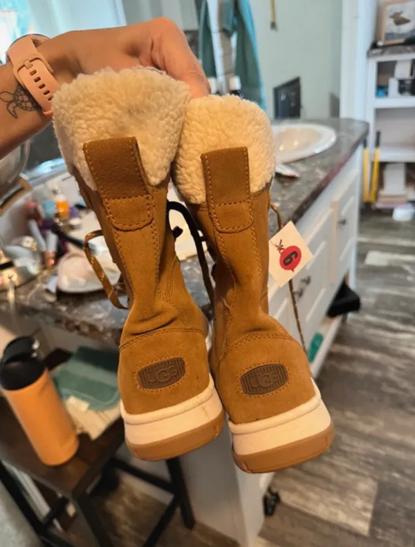 UGG Boots Women’s - Image 2