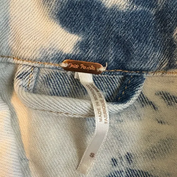 FREE People Rumors Denim Jacket in Jones Tie Dye Blue‎ Size Small EEUC 0436 - Image 12