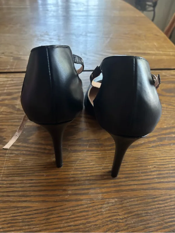 Christian Siriano Black Pointed Toe Ankle Strap Pumps - Image 4