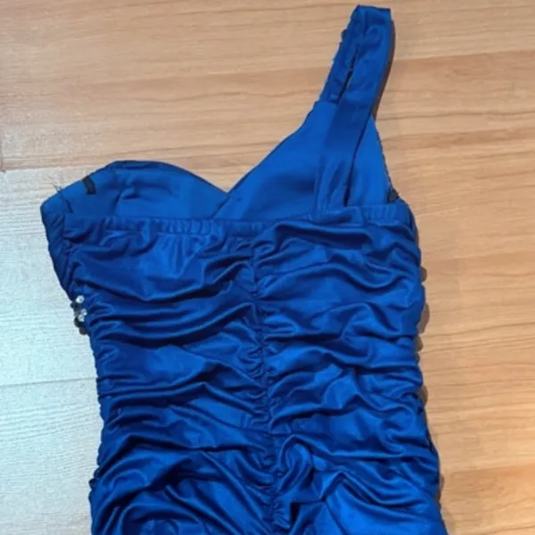 City Triangles Elegant Dress Size 4, Worn Once - Image 3