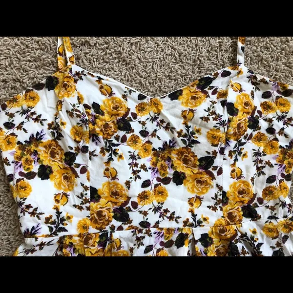 Forever 21 sunflower Floral dress Sz M - Image 5