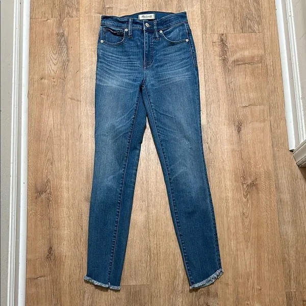 MADEWELL | Women's‎ 10" Chewed Tulip-Hem High-Rise Skinny Jeans, Size 24 - Image 5