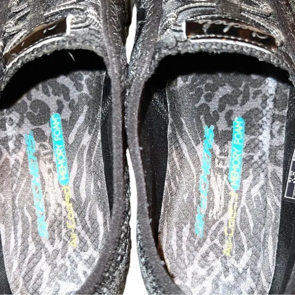 Skechers black breath easy infi-knity slip on shoes - Image 7