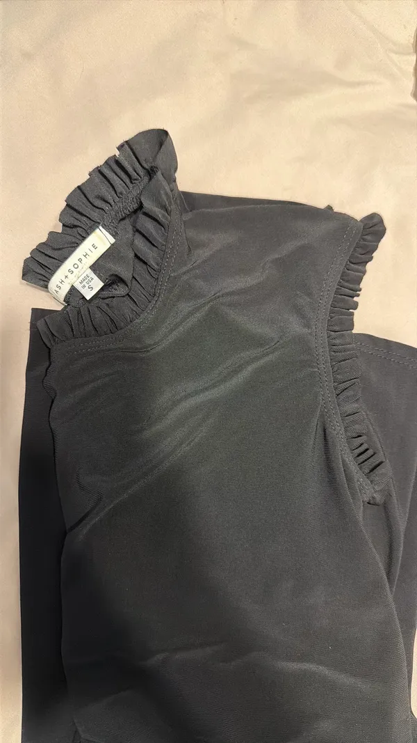 Ash + Sophie S black dress with ruffled sleeves - Image 2