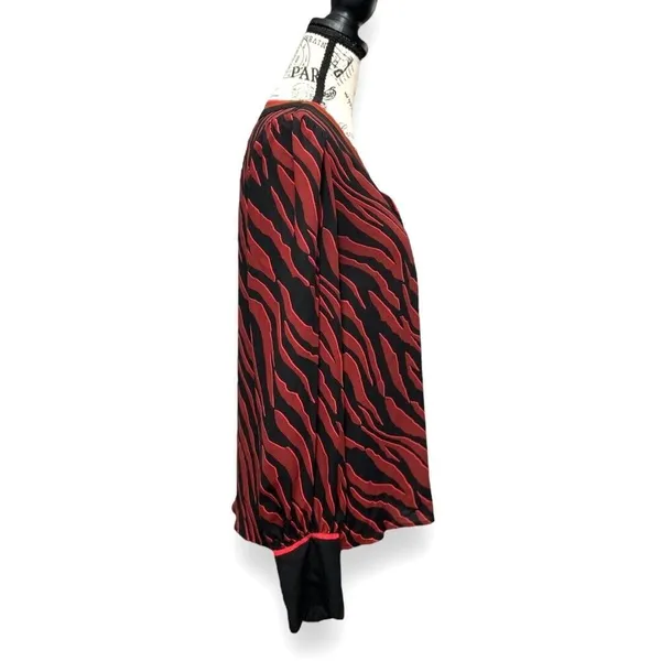 Express S Red Black Zebra Print V-Neck Blouse Long‎ Sleeve Button Cuff Top Y2K - Image 2