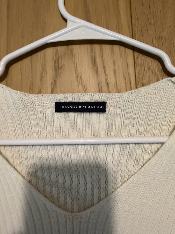 Brandy Melville Long Sleeve Top White - Image 2