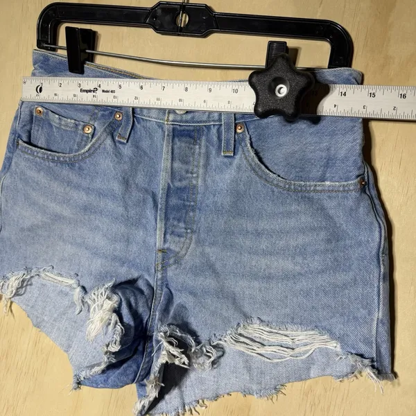 Levi's 501 Original Distressed Cut Off Denim Jean Shorts Women's 27 Light Wash - Image 3