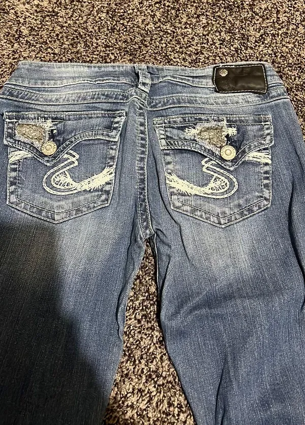 Silver Jeans  - Image 3