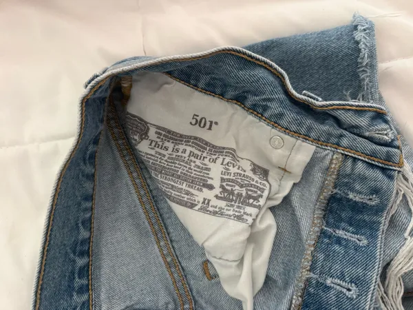 Levi’s 501 Shorts - Image 3