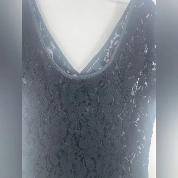 Banana‎ republic women's lace, black shirt, size medium - Image 3