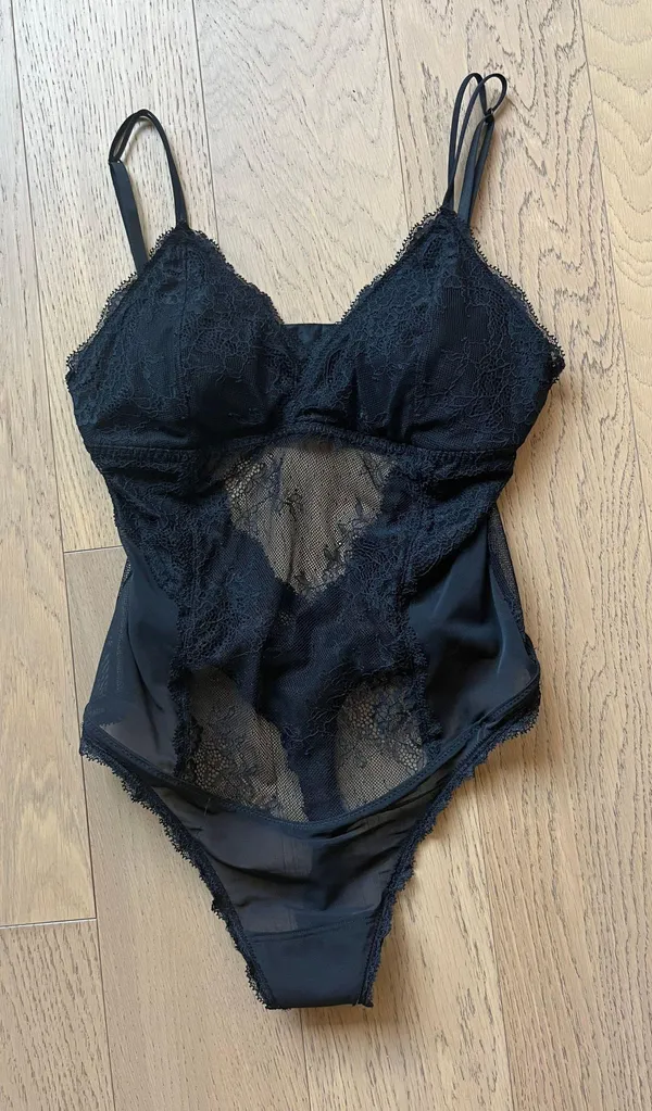 Abercrombie Black Vintage Lace Bodysuit - Image 3