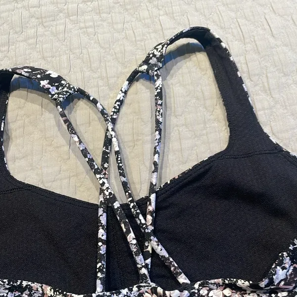 Lululemon Free to be Bra Long Line Black Pink Floral Spritz-Multi Size 4 - Image 6