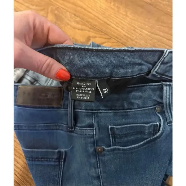 Parker Smith mid rise skinny jeans medium wash size 30 - Image 5