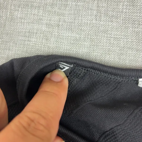 Gymshark Shirt Womens Small Black Cropped Long Sleeve Thumbhole Athletic Top - Image 6