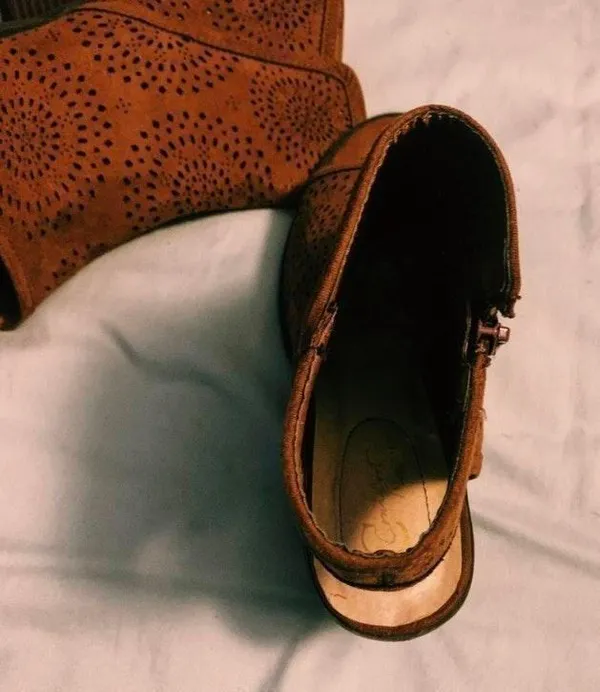 Comfort Booties Size 7 Brown - Image 3