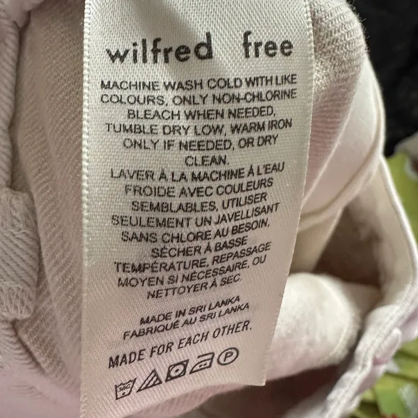 Aritzia Wilfred Free Modern Cargo Pant - Image 11