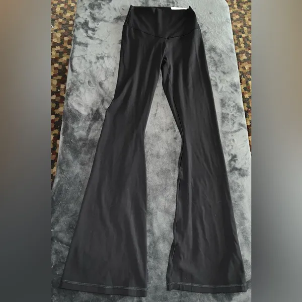 Aerie Offline Real Me Xtra Bootcut Legging in Black Size Small Short - Image 14