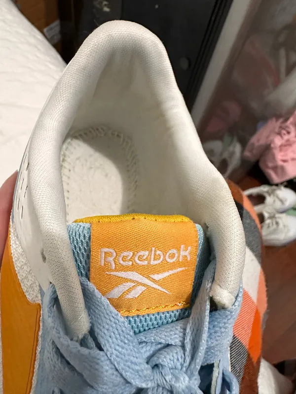 Reebok women’s White/Blue/Orange Mesh Low Top Sneakers US 6 FY9911 - Image 4
