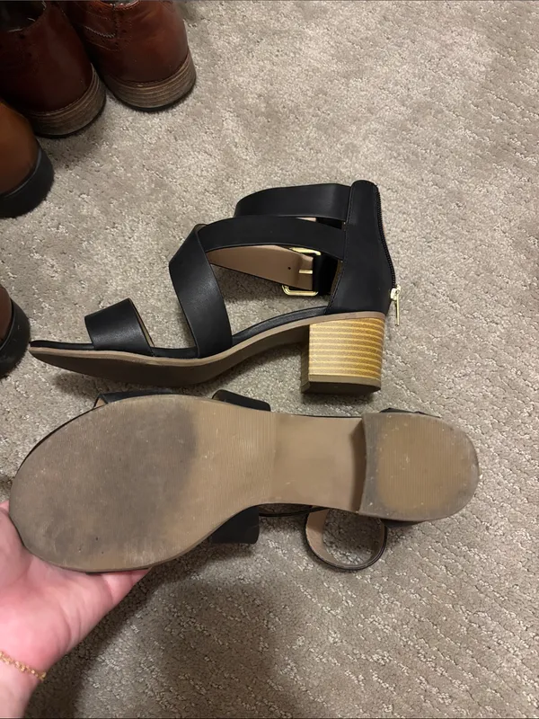 Women’s Black Strappy Buckle Sandals Size 7.5 - Image 2